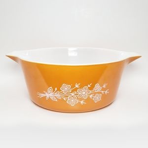 Vintage Pyrex Butterfly Gold Casserole Bowl 2.5L 475-B No Lid
